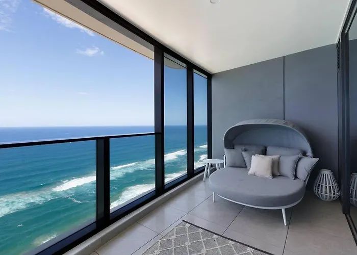 Beach Front Sky Home - Floor 35